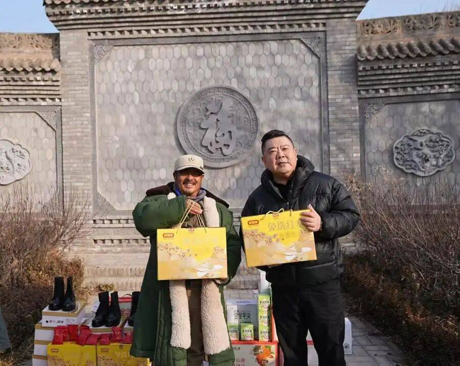 丝路迢迢情谊暖 商都郑州盼客来 ——郑州文旅推介团赴甘肃泾川慰问“东天山骆驼队”