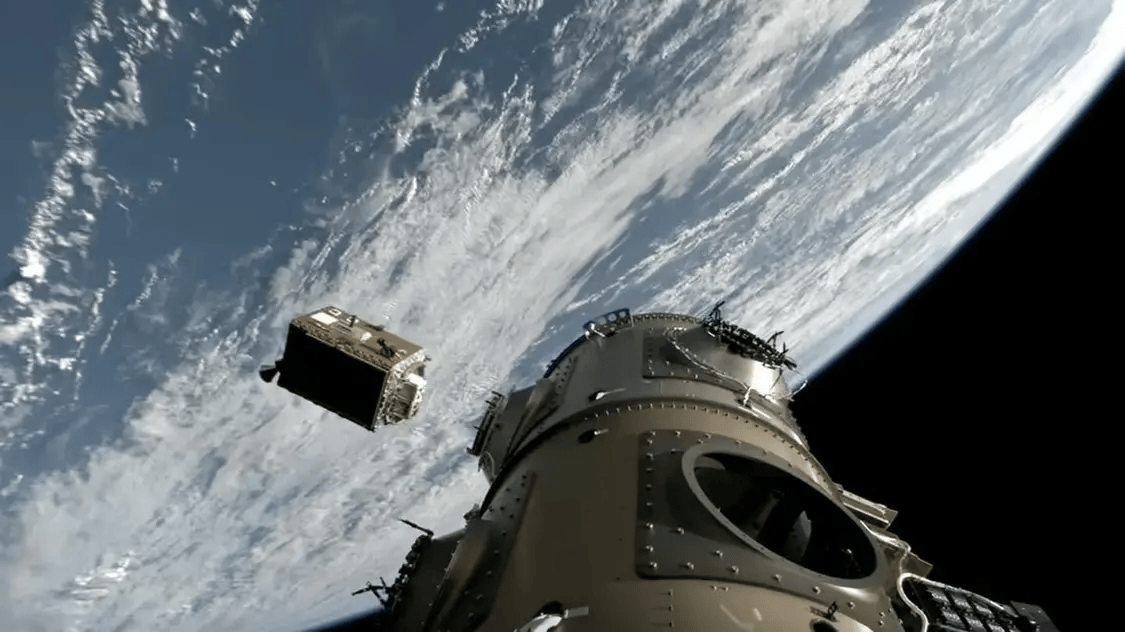 “地球人你好”:首个太空AI发回问候 英伟达H100“上天”