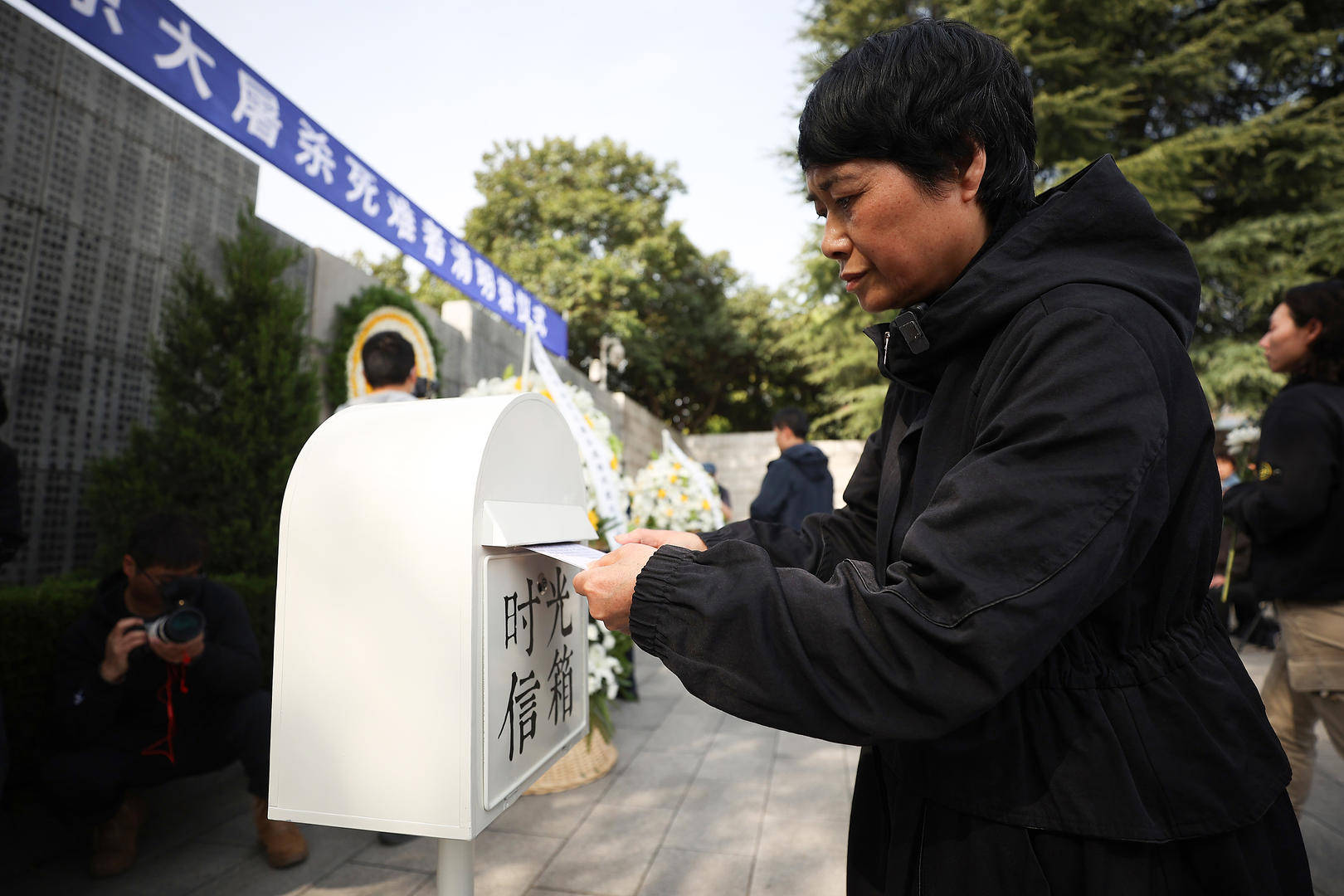 南京大屠杀幸存者之女:54岁开始,我为父亲弥补1937年以后的童年丨在场 南京大屠杀幸存者之女:54岁开始,我为父亲弥补1937年以后的童年丨在场