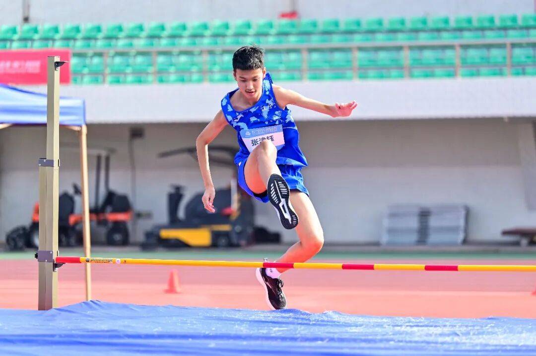 全运会特奥田径赛事过半 阜新健儿勇夺一金三银三铜！