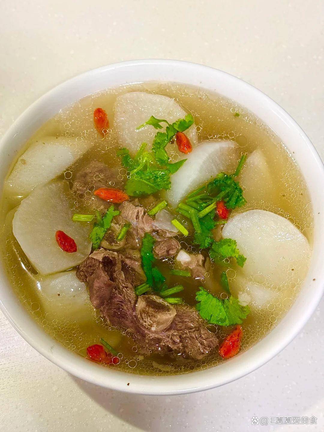 萝卜汤好喝有诀窍大厨教饭店不外传秘诀鲜爽解腻
