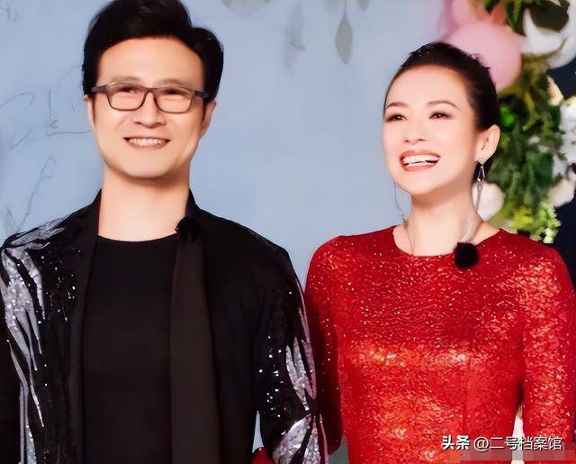 12月还没过，46岁章子怡再次官宣喜讯，离婚前说的话她做到了