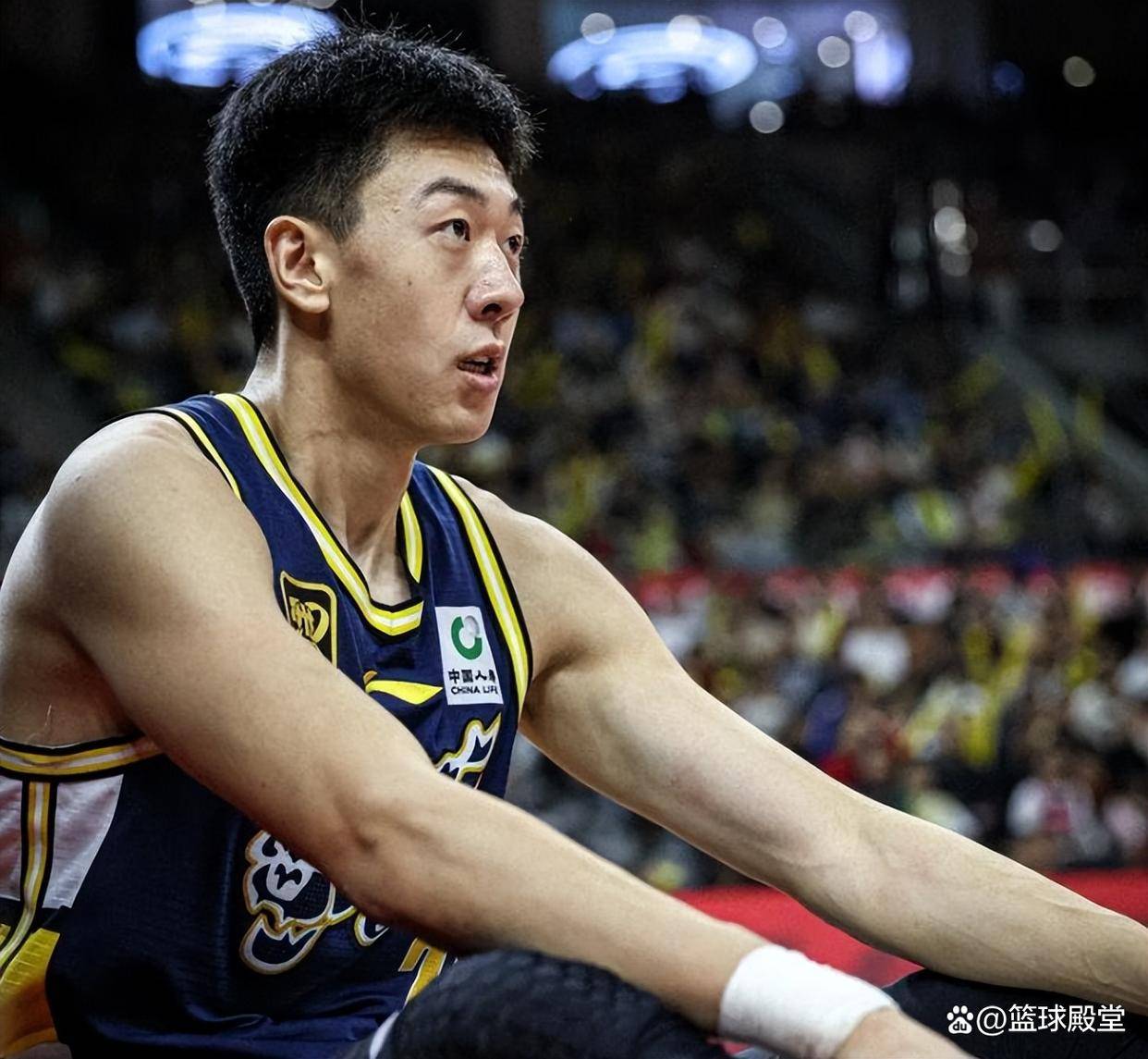 广东首节险胜山西！王少杰萨姆纳死顶，胡明轩仍迷，山西失误多！