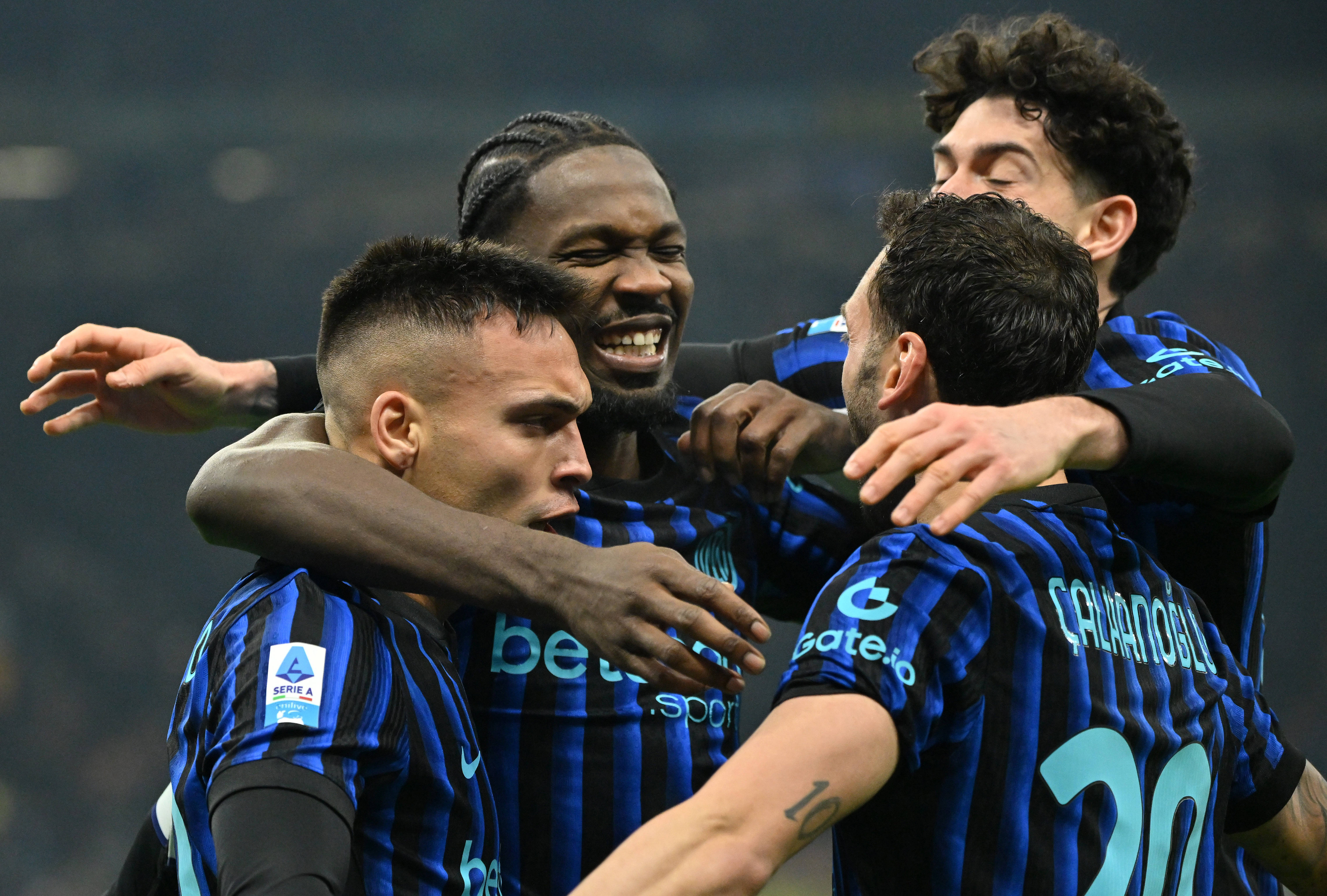 世界杯-足球赛事比分体育网体育）足球——意甲：国际米兰胜博洛尼亚