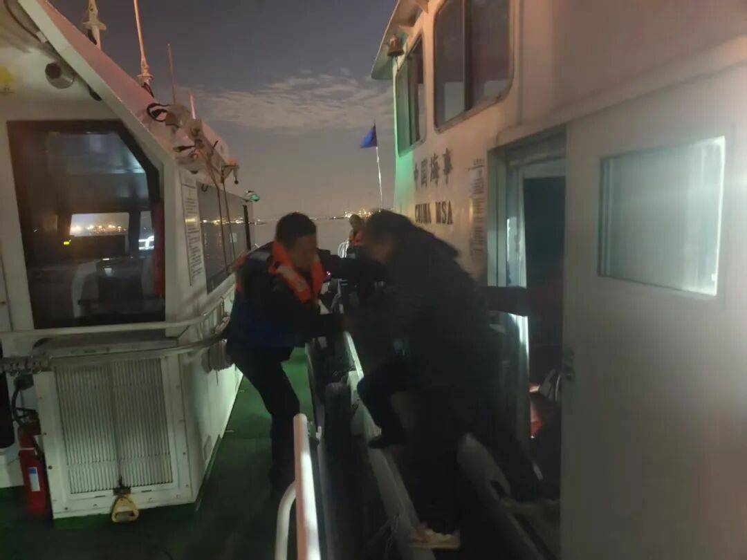 船员手指意外被截断！_搜狐网