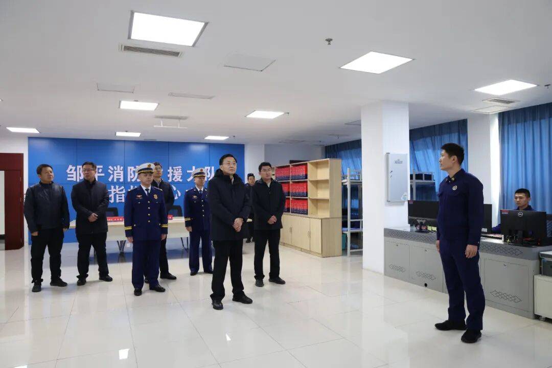 张谦调研森林防火工作