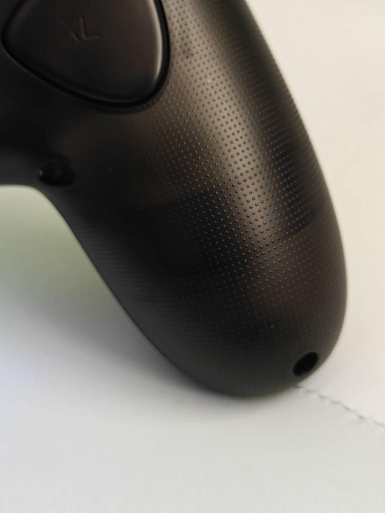 西圣GC1游戏手柄体验分享，有灯光有体感，玩起来还不错