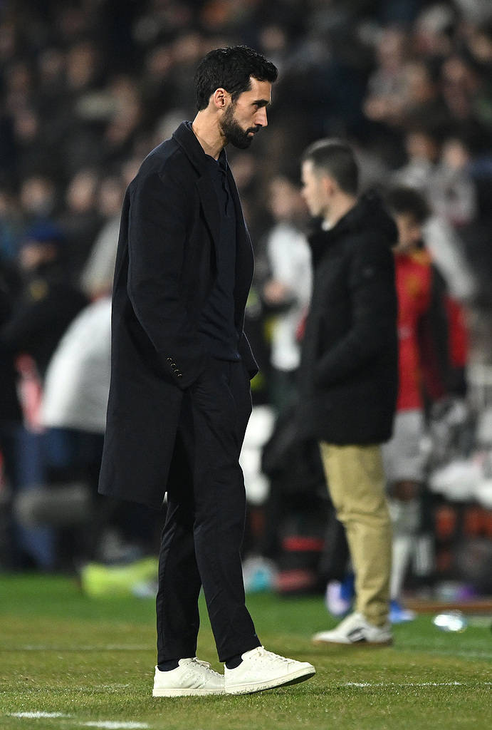 体坛联播｜国王杯皇马爆冷出局联赛杯阿森纳客场力克切尔西西甲联赛免费高清直播＋实时赛程积分榜＋竞彩预测全覆盖（2025赛季）