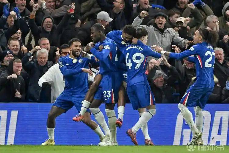 9000万豪赌！5亿解约金，切尔西抢巴萨妖星，帕尔默要被取代？