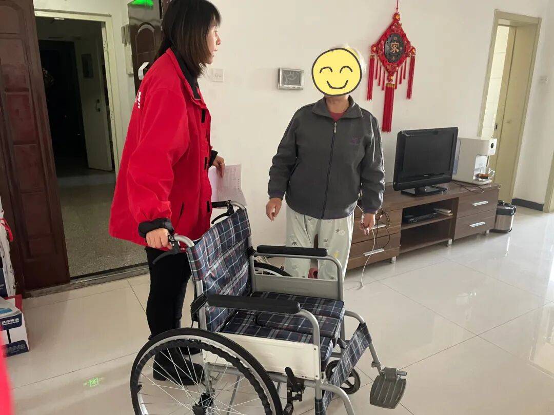 包含博爱医院老年人看病代挂号行动不便上下车搀扶，全程贴心照料的词条