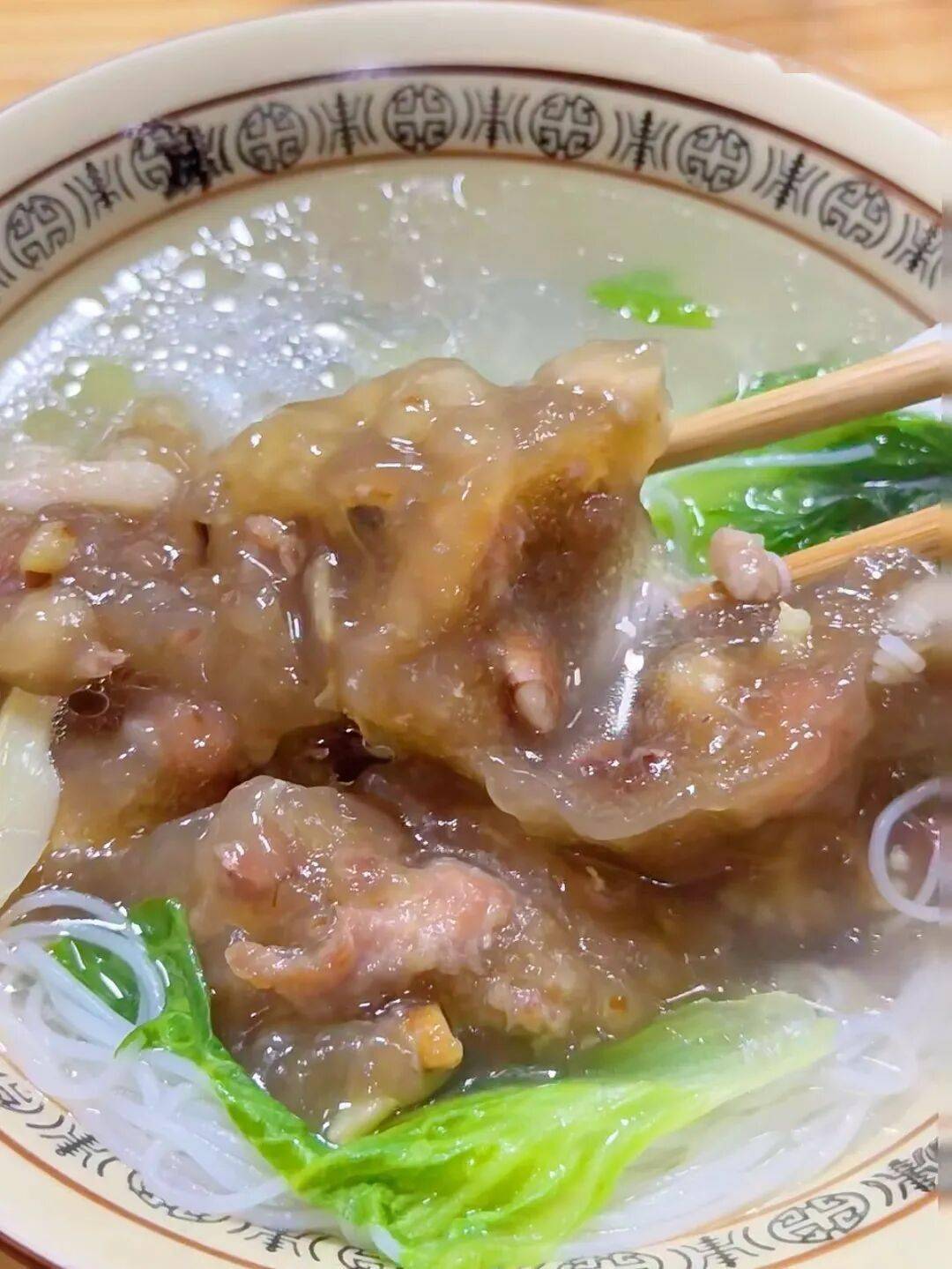 109号如果去西沙湾那边玩就可以顺道去这家农家薯粉团小店吃有鱼卷