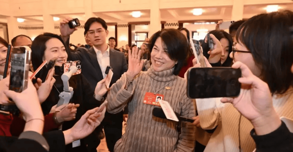 董明珠卸任!不是退隐,而是格力在偷偷憋大招?