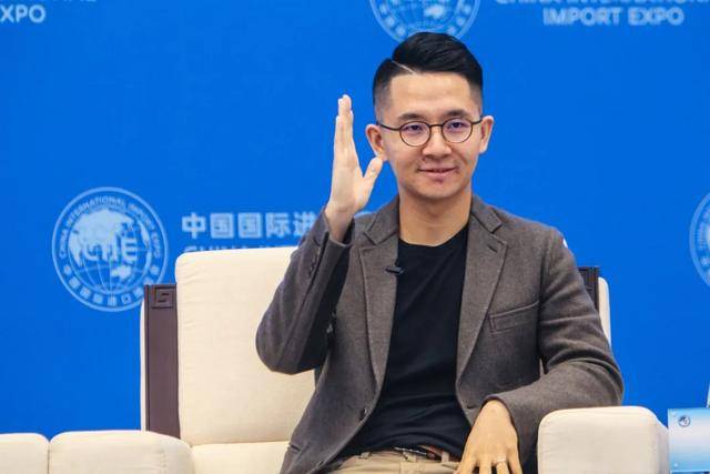 38岁清华学霸，又接掌了一家大模型公司