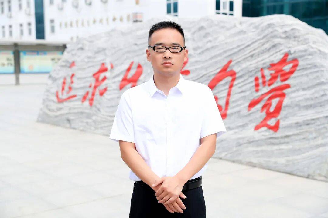 — 淮滨高中2025年度"卓越班主任"风采