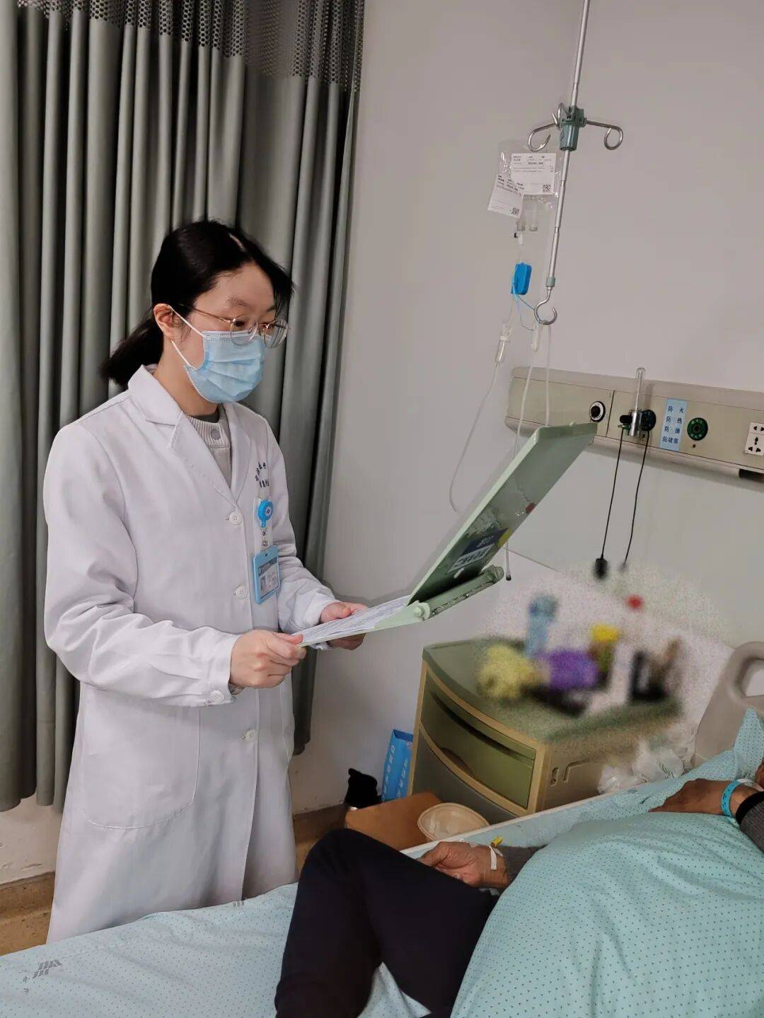 年会开到一半，宁波25岁男子吐血不止！医生：这样喝酒真的很危险！