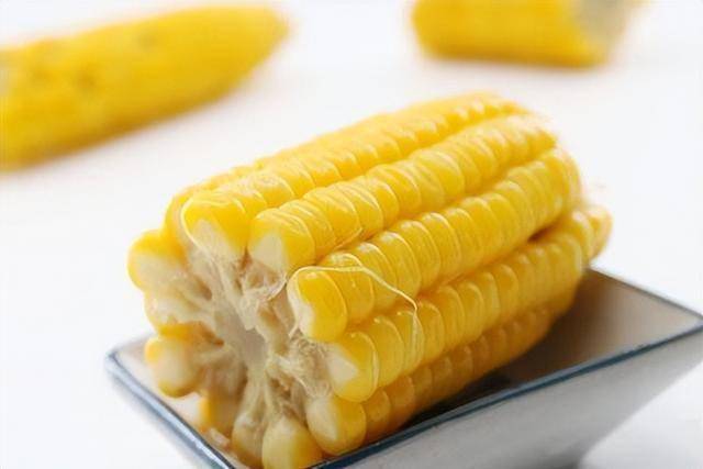 早上空腹喝水，比不吃早饭危害还大？起床后，按顺序做好4件事