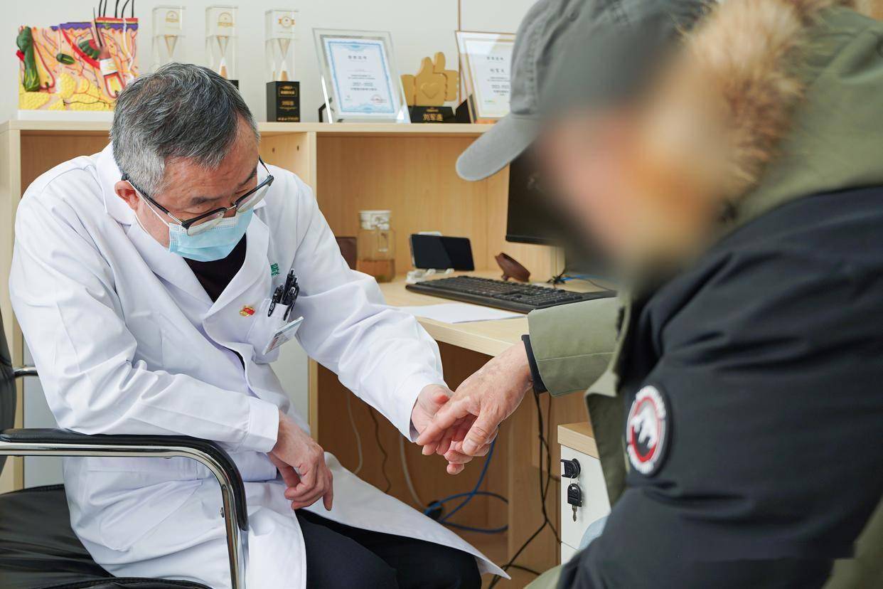 白癜风专家刘军连：白癜风补铜真的有效？微量元素补充科学指南