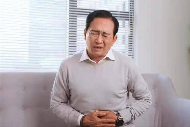 喝酒后，若身体出现这6个表现，说明你已不适合喝酒，别不当回事