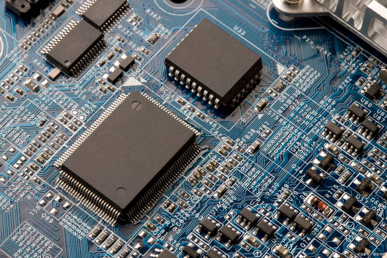 瑞士披露：美国左右拱火俄乌战争实际为大发战争财！雨燕直播- NBA直播- 足球世