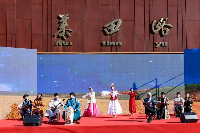 群众艺术节慕田峪开幕，年货大集同步开市