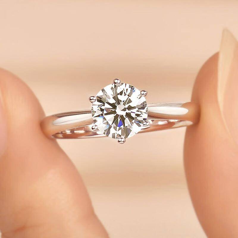 闪耀永恒的爱意：魔丽卡Mooleeca18K金培育钻石女戒