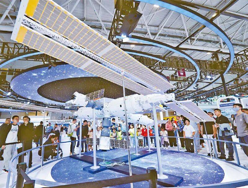 2025年我国经济交出一份高质量的成绩单_发展_创新_新质