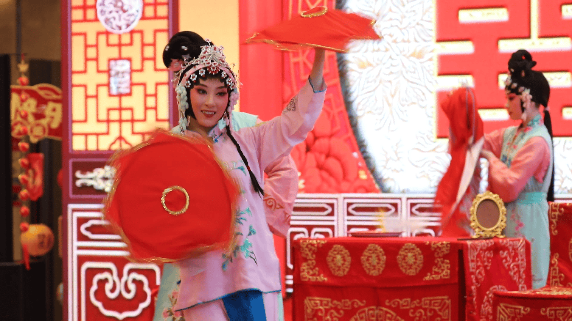 “迎春送福”写春联送春联讲春联兵团专场活动启动