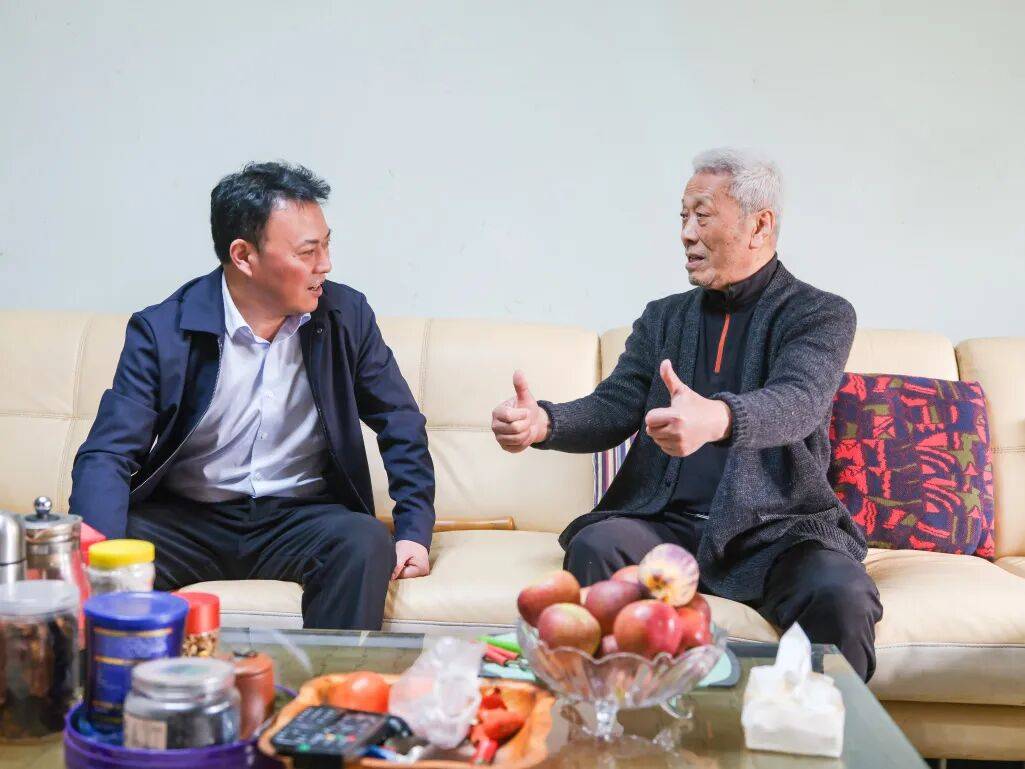 公司领导开展春节前走访慰问活动_发展_程先云_志军