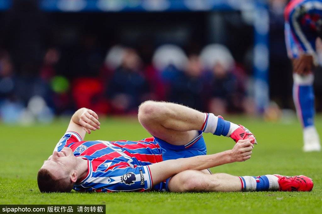 斯坦福桥两球领先被追平，切尔西主帅怒指疑似手球影响球员专注度