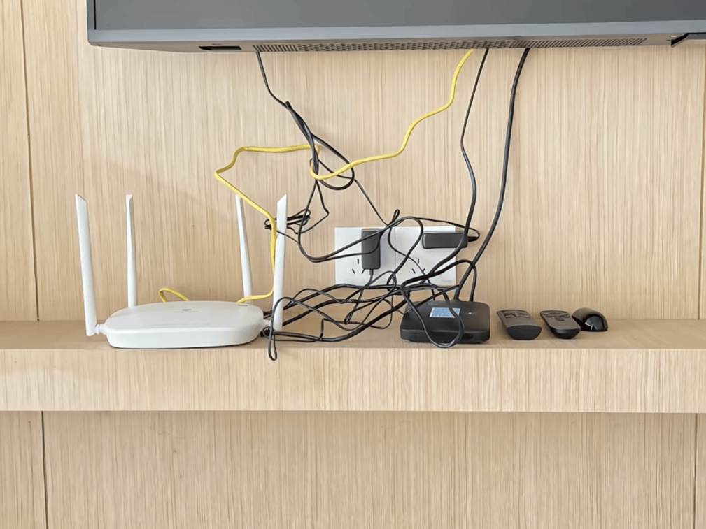 路由器到底怎么摆，网速才更快？很多人都摆错了……