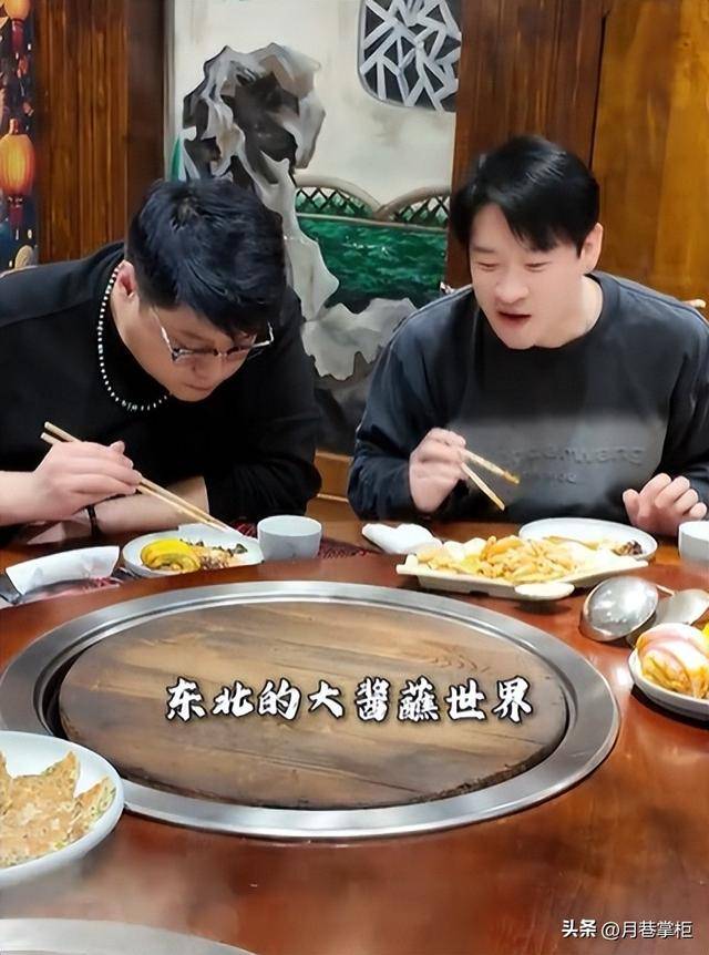 德云社30周年封箱夜，曹云金热度“碾压”郭德纲，恶心的一幕发生