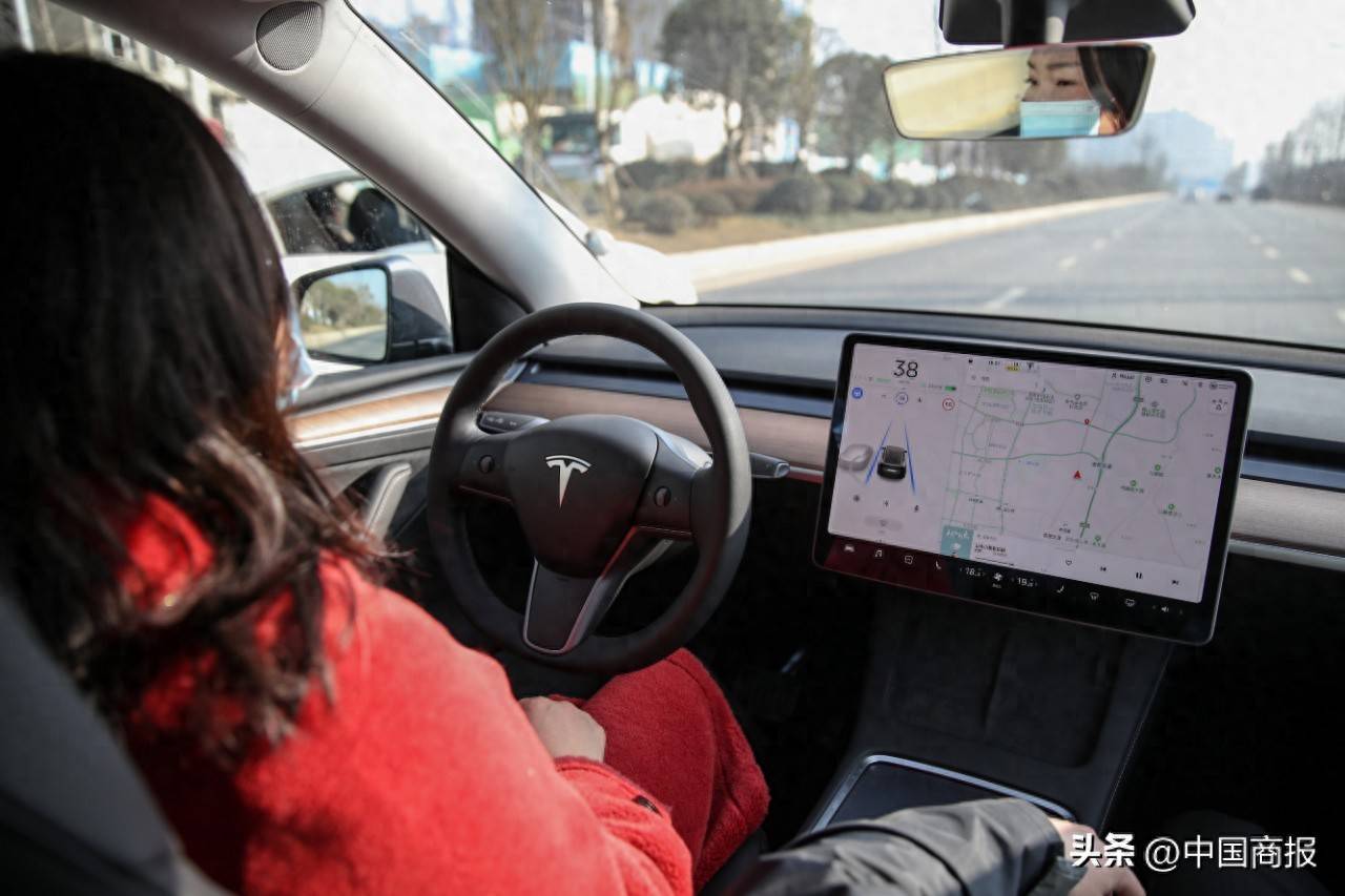 车企竞速智能辅助驾驶赛道业内：全面普及仍面临多重挑战(图1)