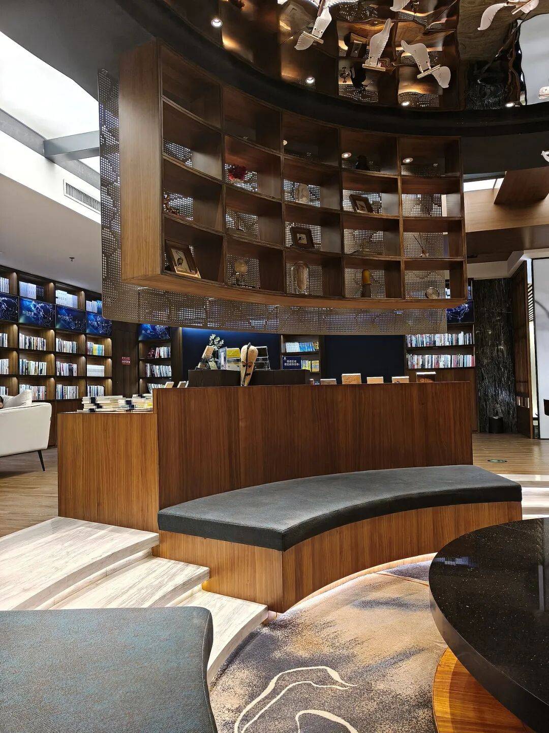 图片[9]-全网最会过的东北人，把皮草城买成菜市场-华闻时空