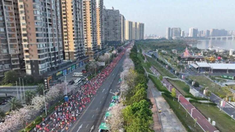 官方已证实！清远马拉松一参赛选手赛途中突然倒地，被紧急送医，经抢救无效不幸离世