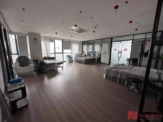 知名机构被“3·15”曝光后:总部整顿歇业 一门店已人去楼空(图2)