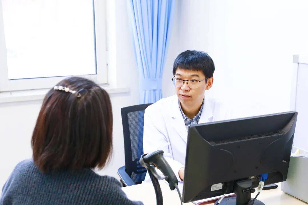 北京大學第六醫院全程代診含掛號重癥患者全程照料，身心都得到安撫的簡單介紹