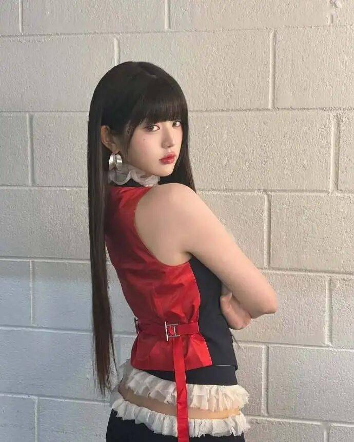 顶级女爱豆被日漫画家伊藤润二本人认证，和富江长得很像！ 插图7