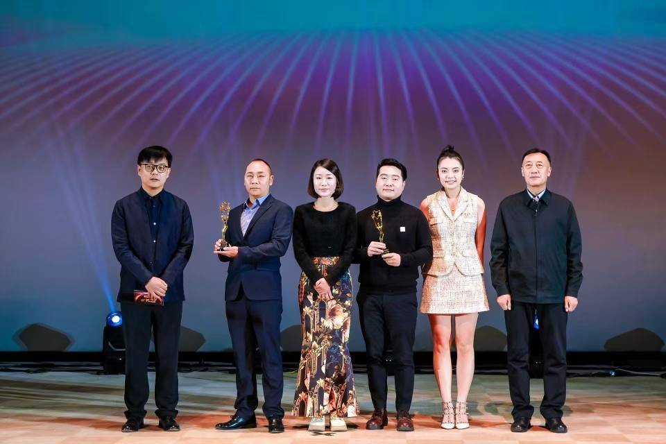 以光影赋能云南文旅与乡村振兴，微短剧《我在风起的云端等你》热播