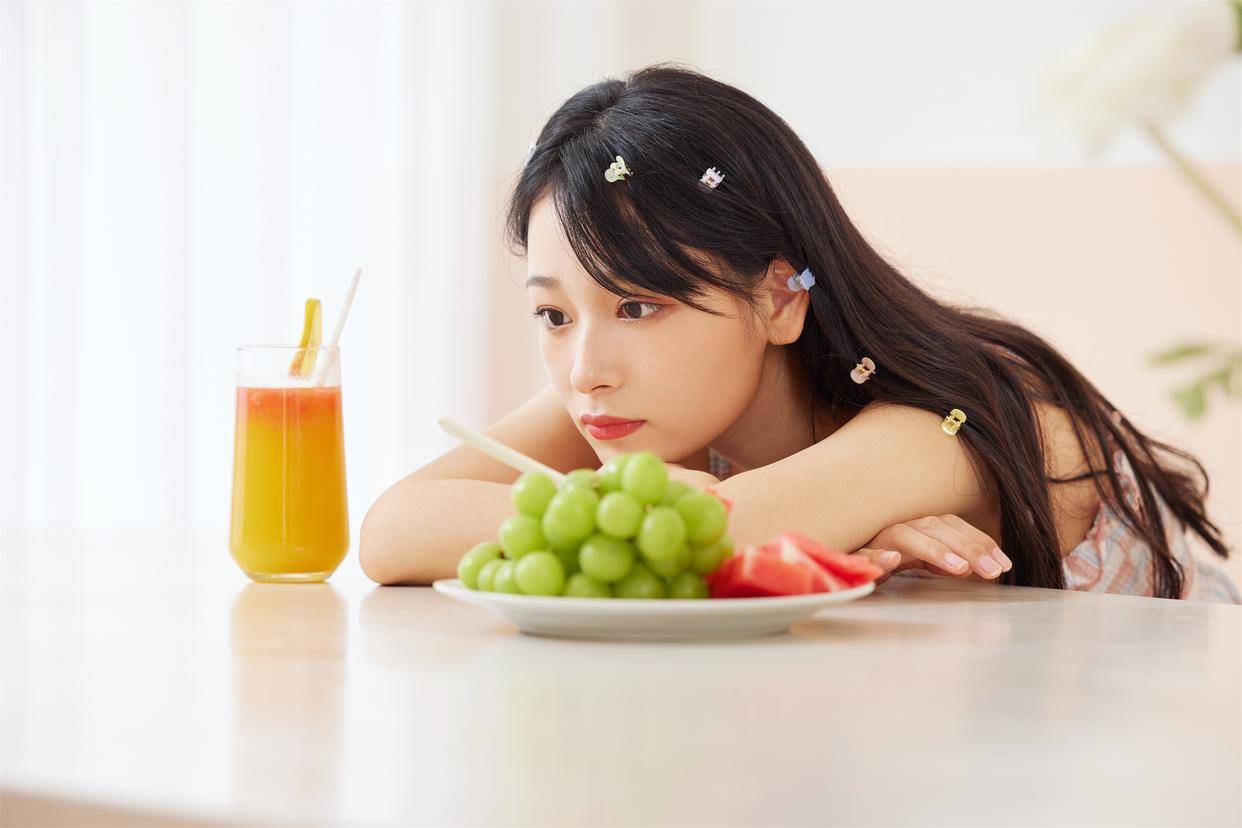 一空货车过收费站竟因"超重&q