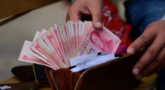 银行取钱新规来了!2026执行,个人存取5万以上现金,不再说用途_交易_登记_客户