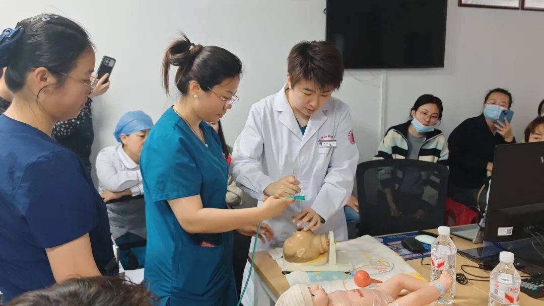 包含首都儿科研究所附属儿童医院代挂专家号服务合规加急协调的词条