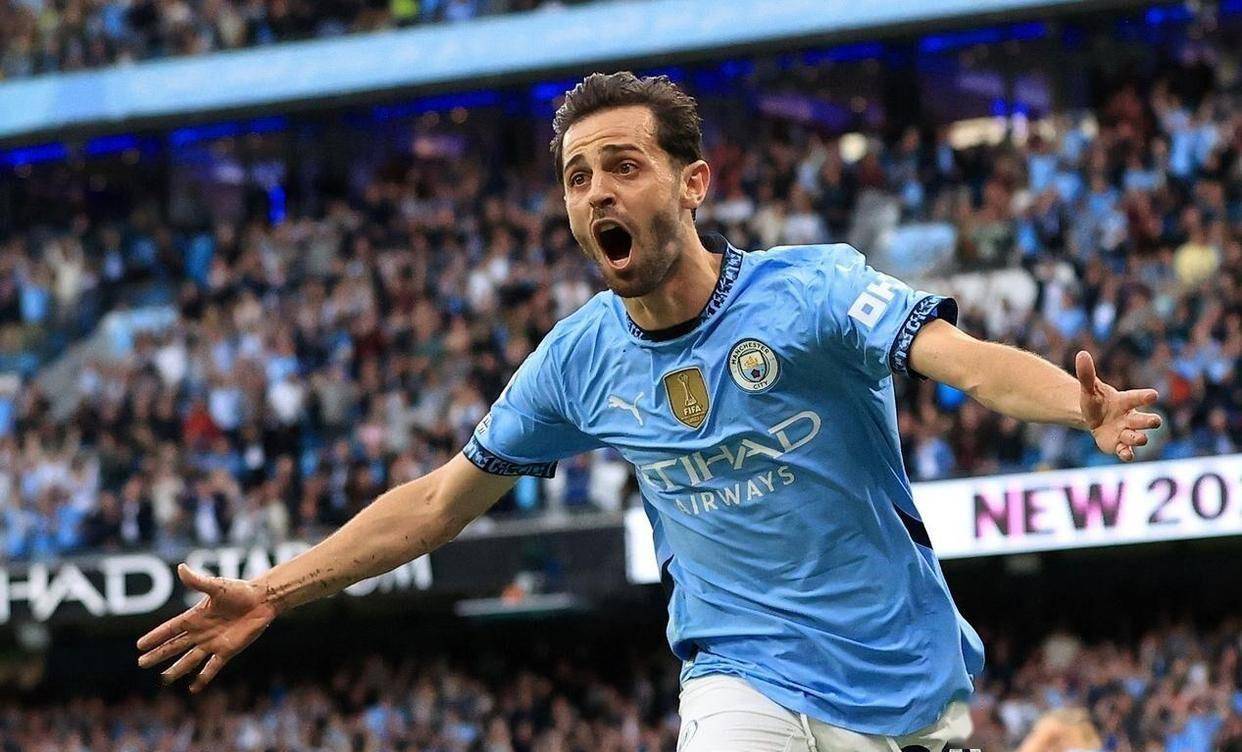 疯了！夏窗零转会费成功凑齐欧冠冠军首发阵容，萨拉赫卡塞米罗全在列