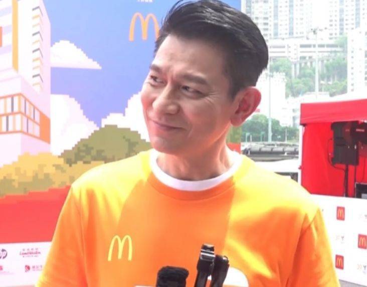 刘德华罕见谈14岁女儿近况，希望18岁以后再谈恋爱