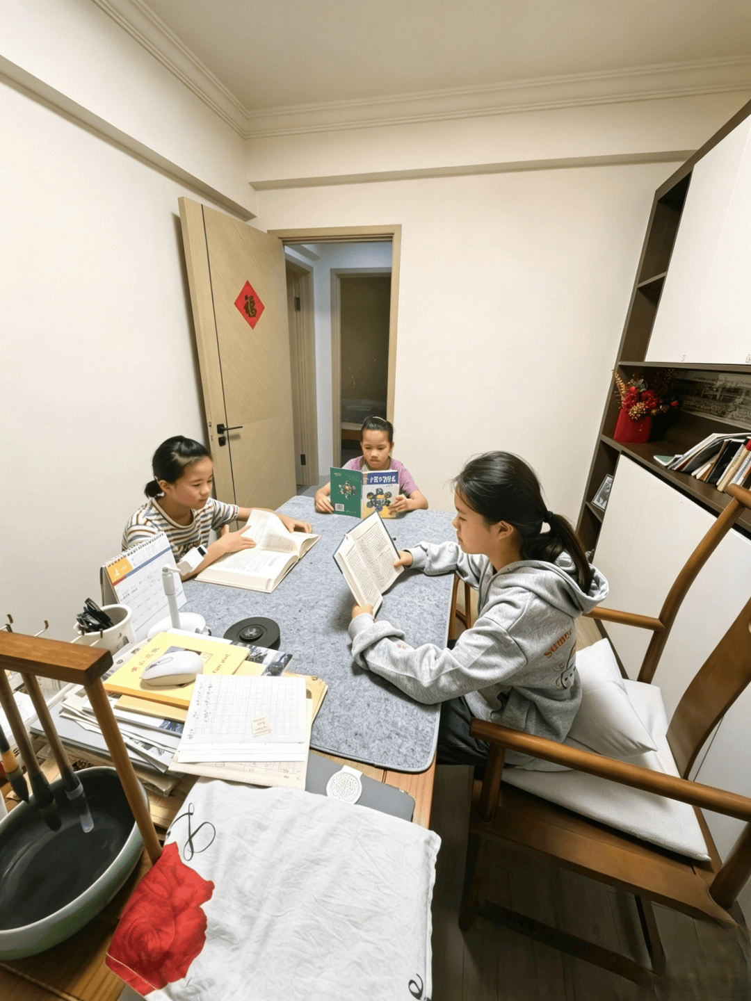 “最美家庭”黄飞隼家的书香日常