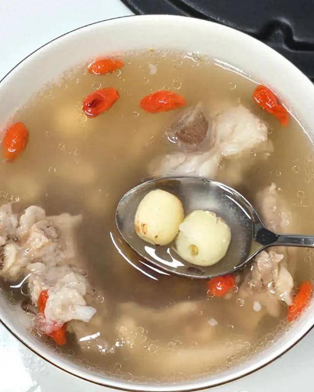 原创            立夏祛湿健脾汤，两天喝一次，70岁腿脚利索