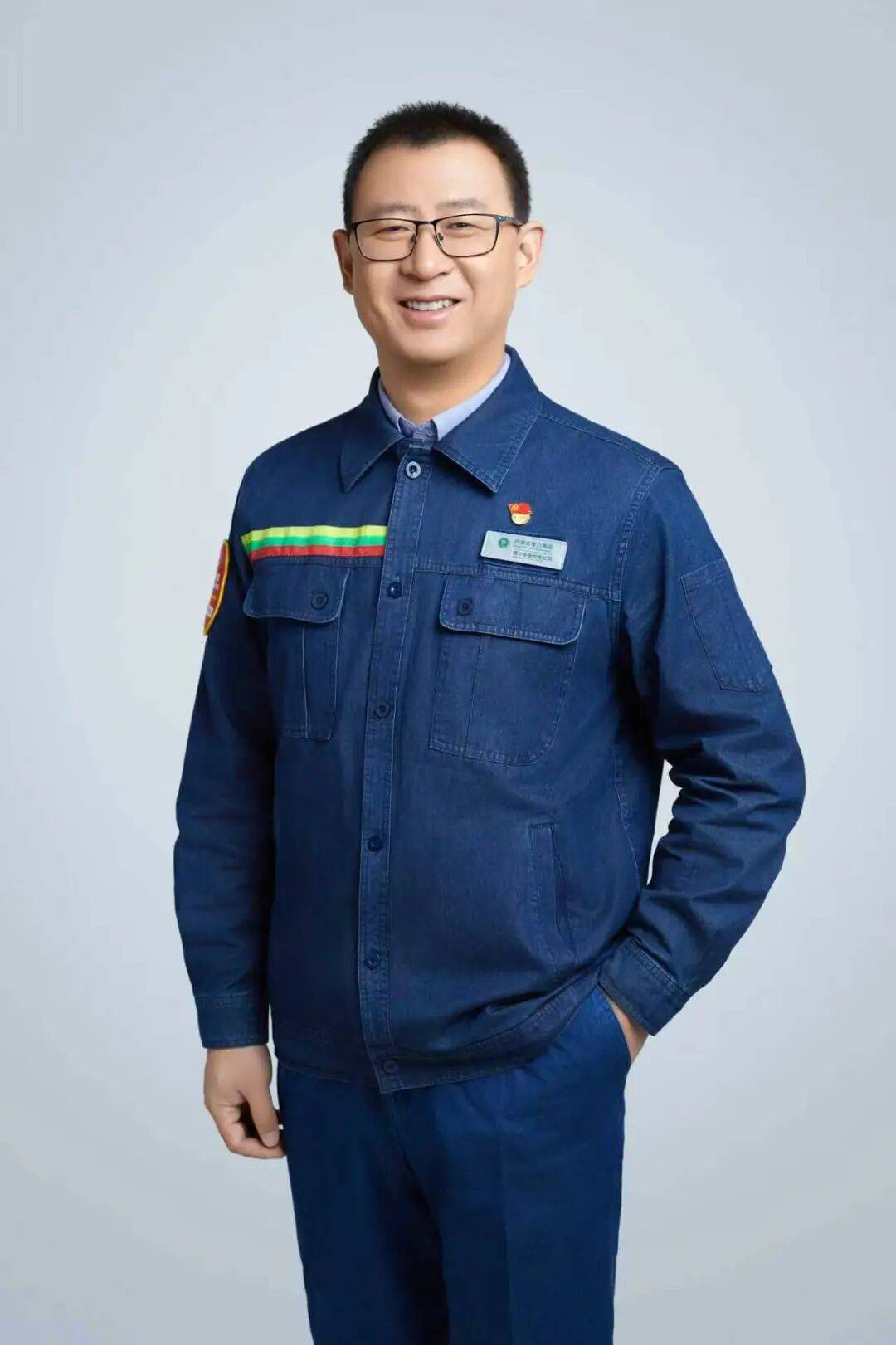 电靓先锋丨王亮:从“一点融合”到“阳光帮扶” 他把服务做成口碑_调度_保障_电网