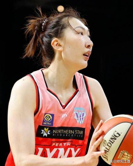 WNBA传来韩旭喜讯，完美表现力压7人转正成功，年薪翻了4.45倍