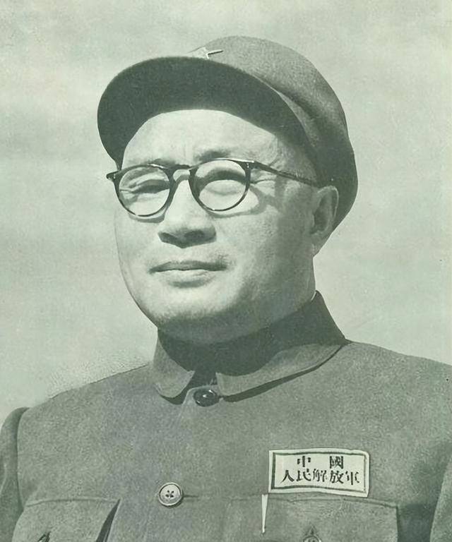 58年刘伯承遭林彪批判,叶剑英力挺刘伯承:他是国家和人民的宝贝_军事学院_战争_中国共产党