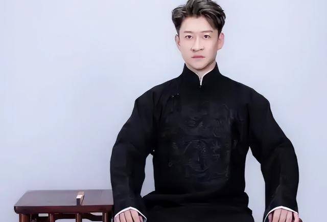 曹云金2026相声全集台词_曹云金 欺师灭祖 争议 逆袭 听云轩 相声专场 万象更新 江阴音乐厅 票价 2026巡演