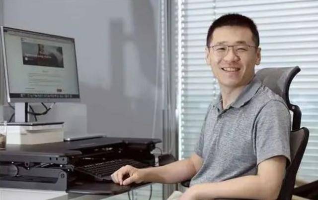 1年用户破亿!仅靠微信“吸血”起家,拼多多自杀式并行的20个月